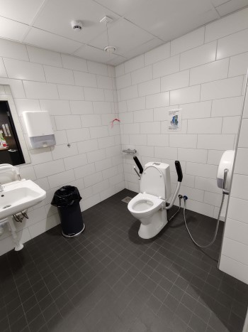 Laurea Lohja accessible WC