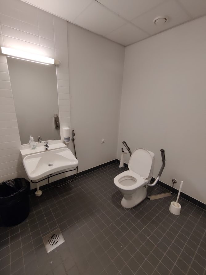 Tikkurila campus accessible restroom, 4th floor