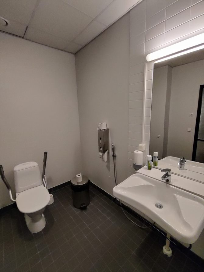Tikkurila campus accessible restroom, 5th floor